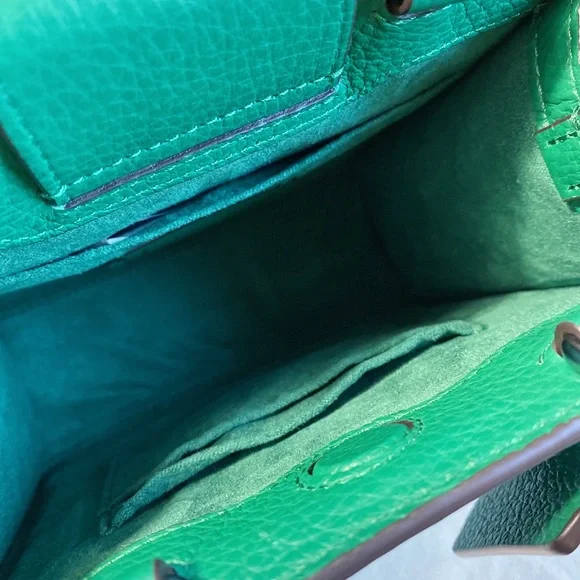 Coach Mini Pepper Crossbody- Tag is no longer attached - Picture 11 of 13